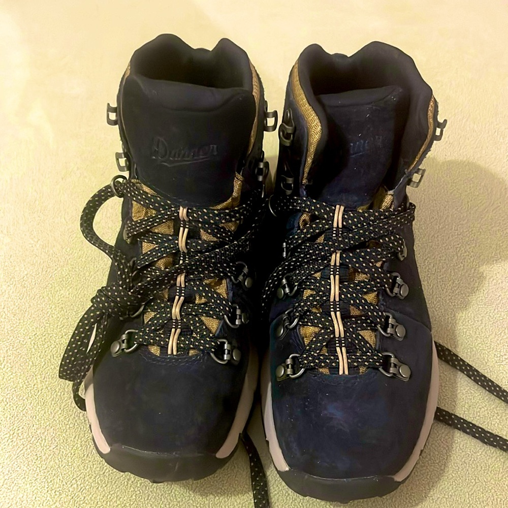 Danner black suede waterproof ankle boots